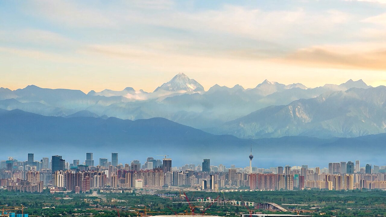 ميدان تيانفو (Tianfu Square)